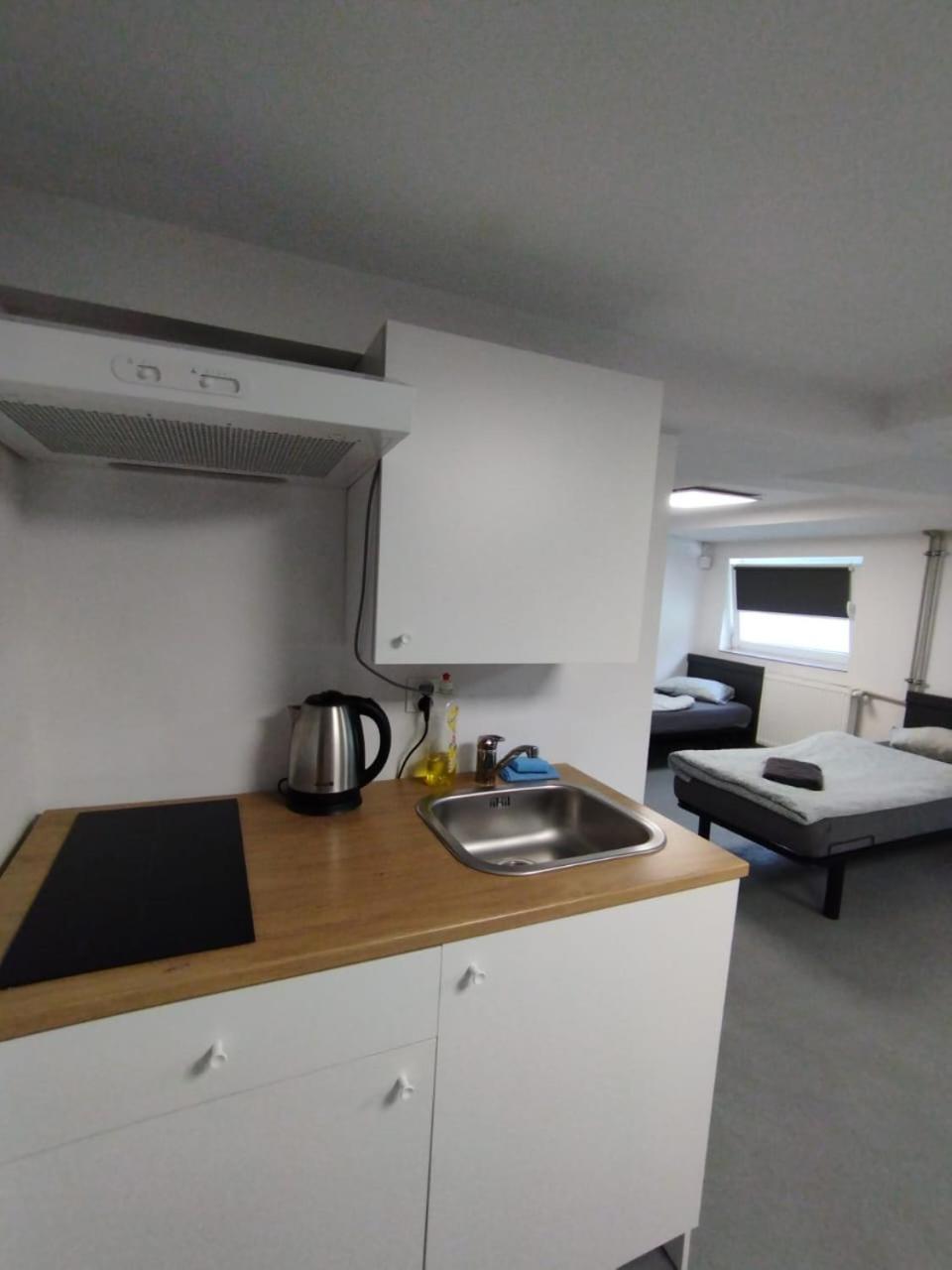 Mia Mia House Hostel คาโตวีตเซ ภายนอก รูปภาพ