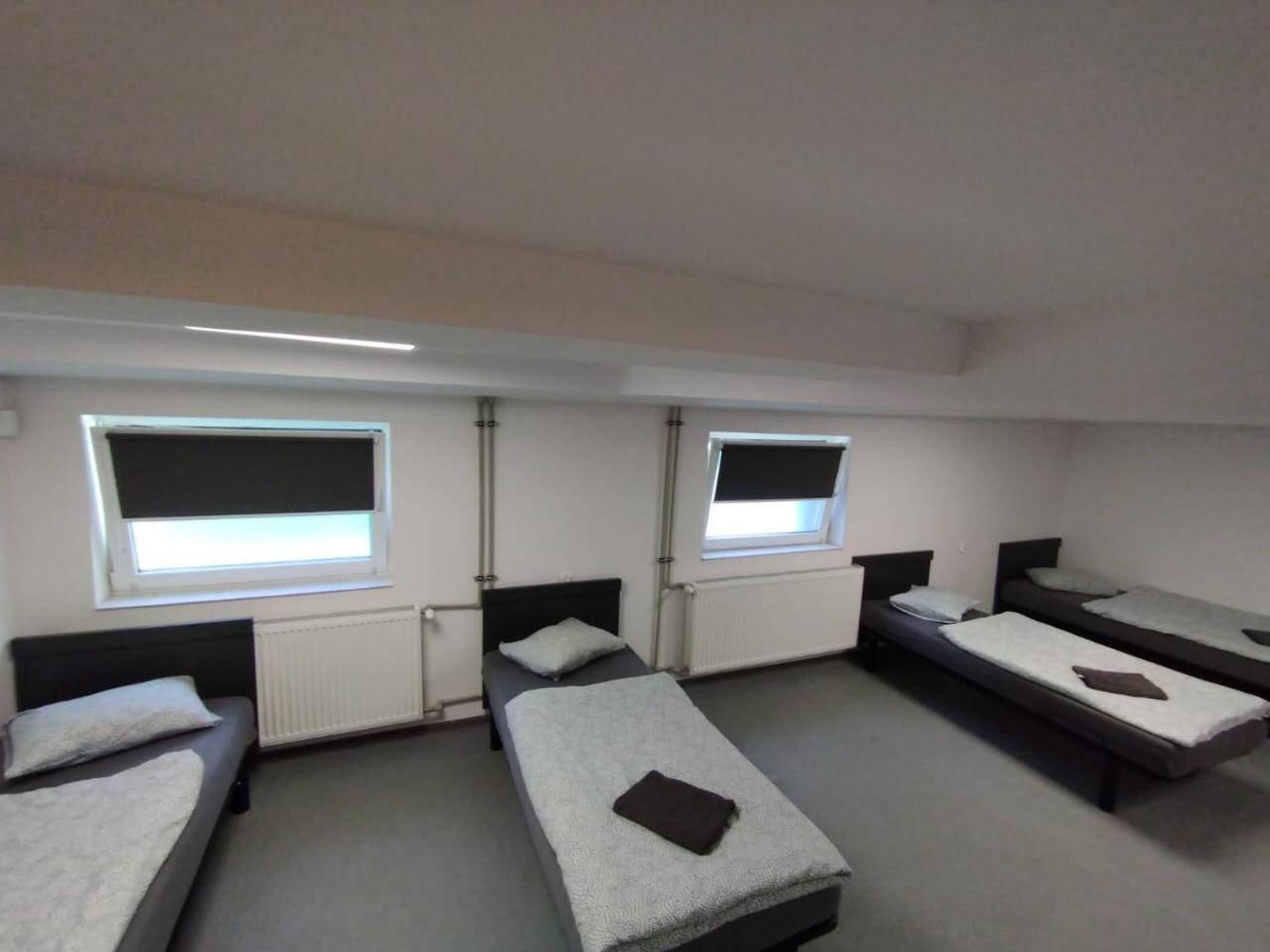 Mia Mia House Hostel คาโตวีตเซ ภายนอก รูปภาพ