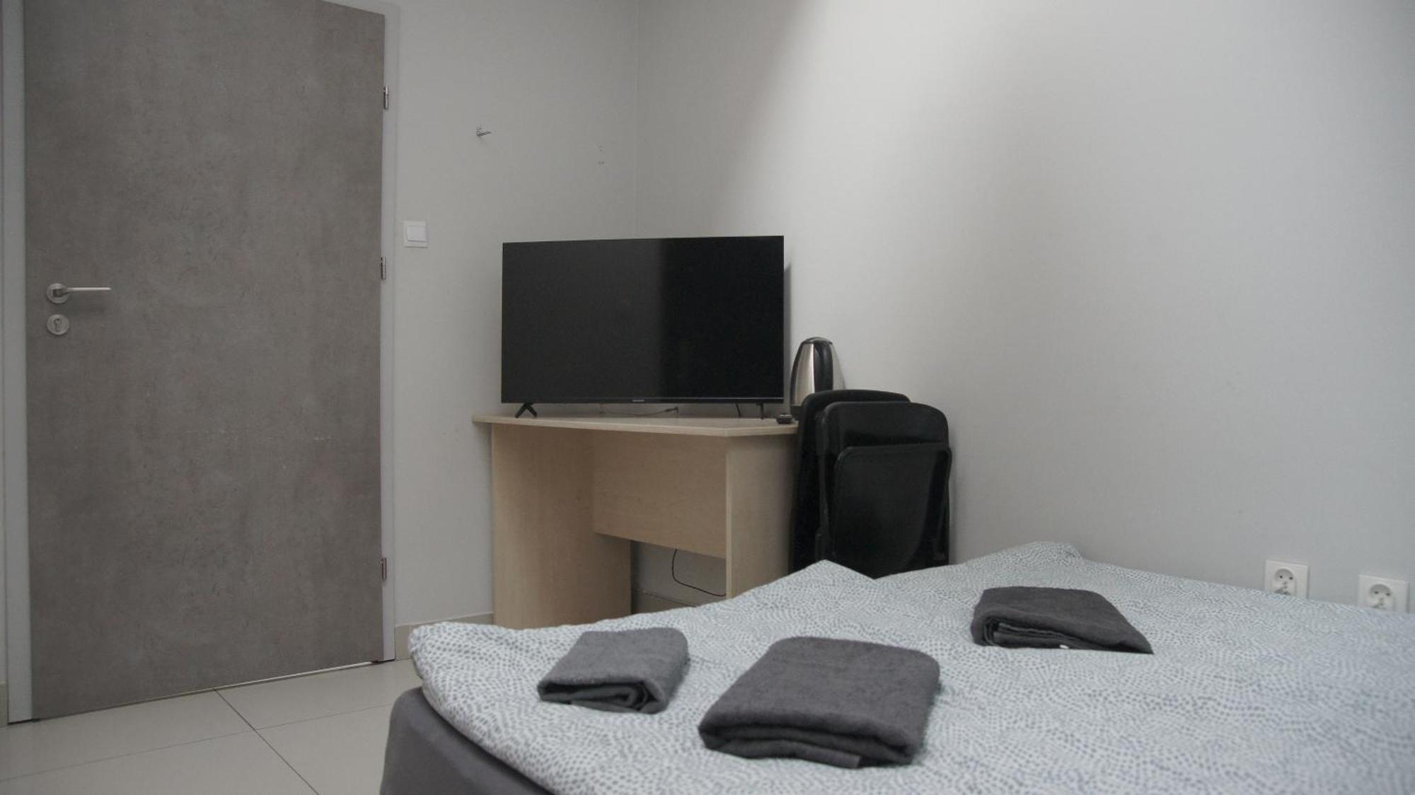Mia Mia House Hostel คาโตวีตเซ ภายนอก รูปภาพ